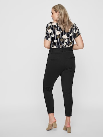 Effilé Pantalon à pince 'Eva' Vero Moda Curve en noir