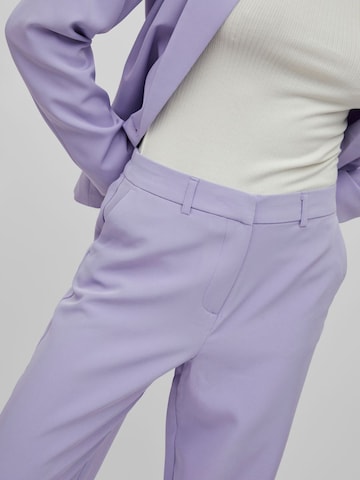 VILA Regular Панталон в лилав