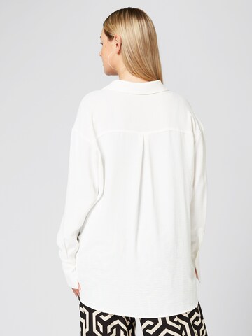 Camicia da donna 'Binia' di Guido Maria Kretschmer Curvy in bianco