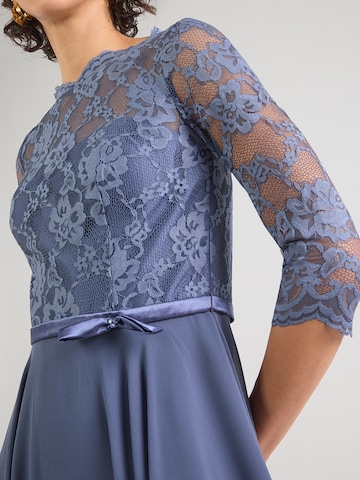 Robe mascara en bleu