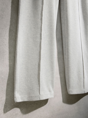 Loosefit Pantaloni di Next in grigio