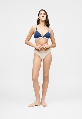 Tommy Hilfiger Underwear Сутиен с триъгълни чашки Сутиен 'VARSITY' в синьо: отпред