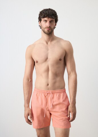 MANGO MAN Board Shorts 'Liso' in Orange: front