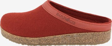 HAFLINGER Clogs 'Torben Grizzly' in Rot: Vorderseite