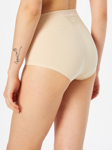 Slip modellante di MAGIC Bodyfashion in beige