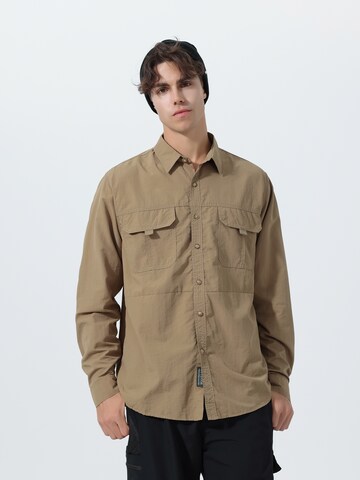Youthup Regular fit Button Up Shirt in Green