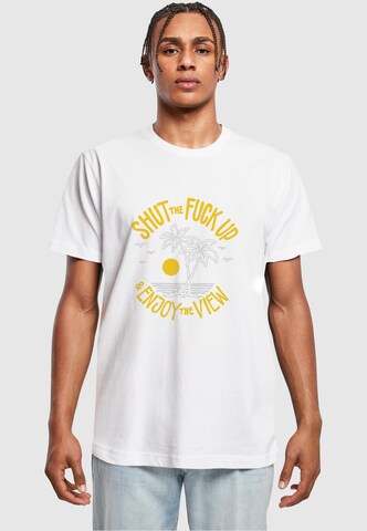 T-Shirt 'Shut the Fuck Up & Enjoy The View' Mister Tee en blanc : devant