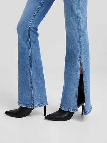 Bershka Flared Jeans in Blue