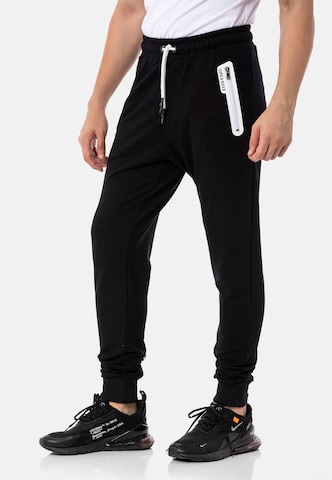 CIPO & BAXX Jogginganzug in Schwarz