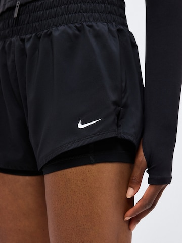 Regular Pantaloni sport 'ONE' de la NIKE pe negru
