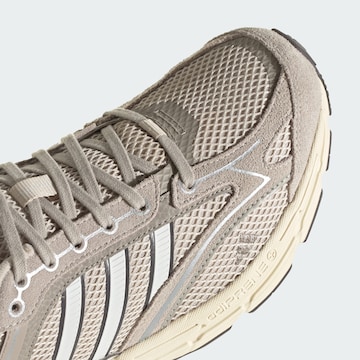 ADIDAS SPORTSWEAR Trampki niskie 'Spiritain 2000' w kolorze beżowy