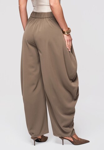 Ombre Barrel Trousers in Green