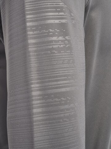 Hummel Performance shirt 'Pro' in Grey