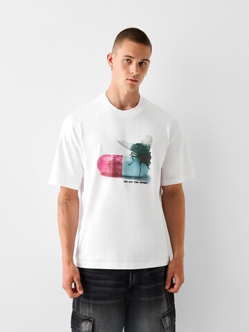 Tricou de la Bershka pe alb: față