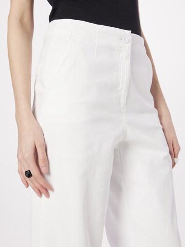 BRAX Wide leg Jeans 'Maine' in White