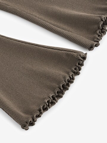 Flared Leggings di Next in marrone