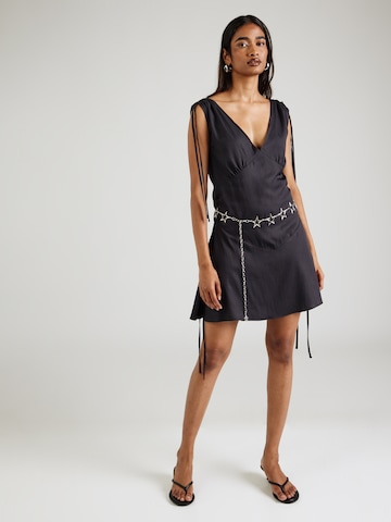 Robe 'Fiona' WEEKDAY en gris : devant