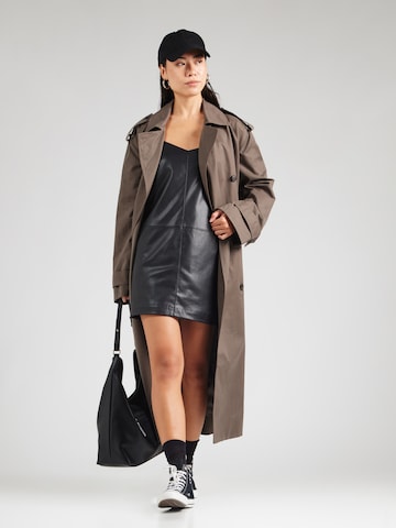 WEEKDAY Between-seasons coat 'Sendai' in Beige
