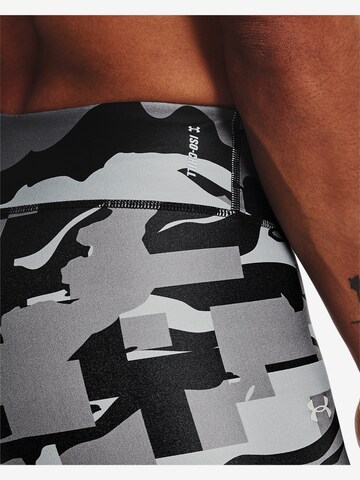 UNDER ARMOUR Skinny Shorts 'Iso Chill' in Schwarz
