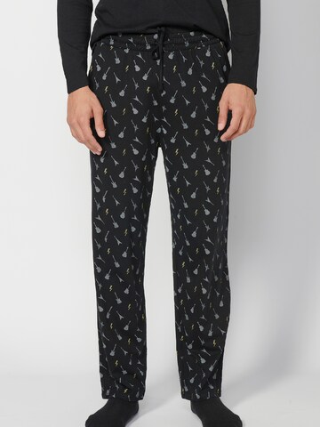 KOROSHI Pitkä pyjama värissä musta