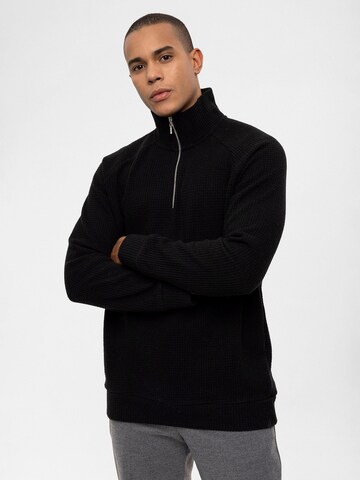 Antioch Pullover in Schwarz
