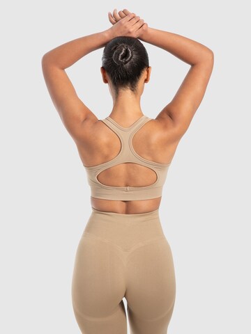 Smilodox Sporttop ' Louisa ' in Beige