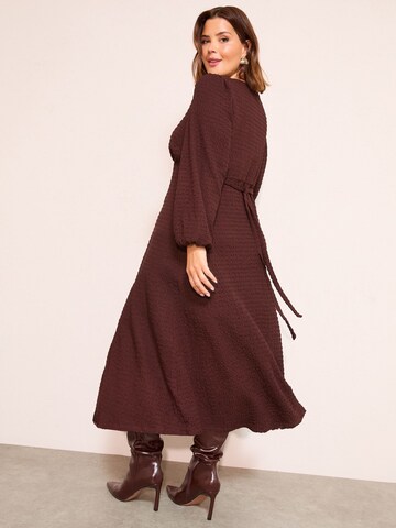Friends Like These Платье в Коричневый