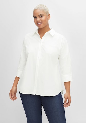 SHEEGO Blouse in White: front