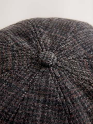 Next Beanie in Grey