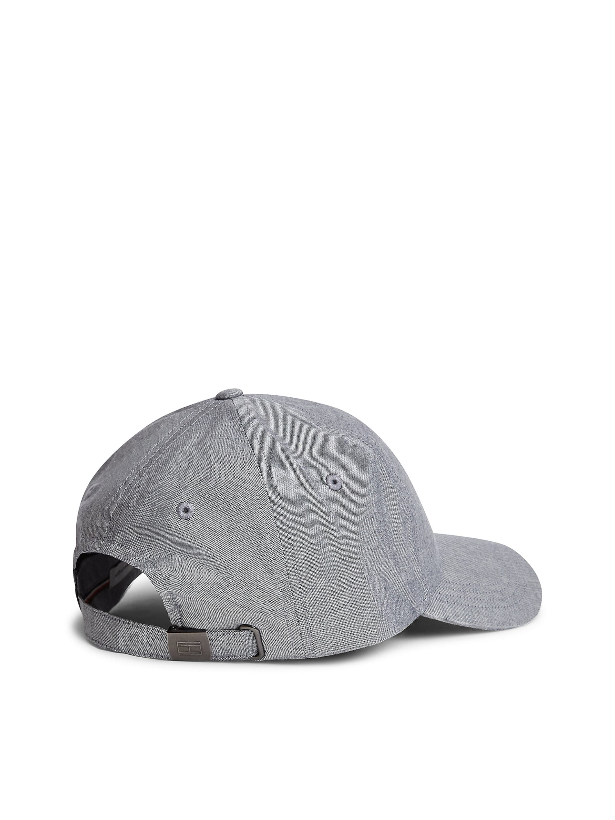 TOMMY HILFIGER Cap in Grey