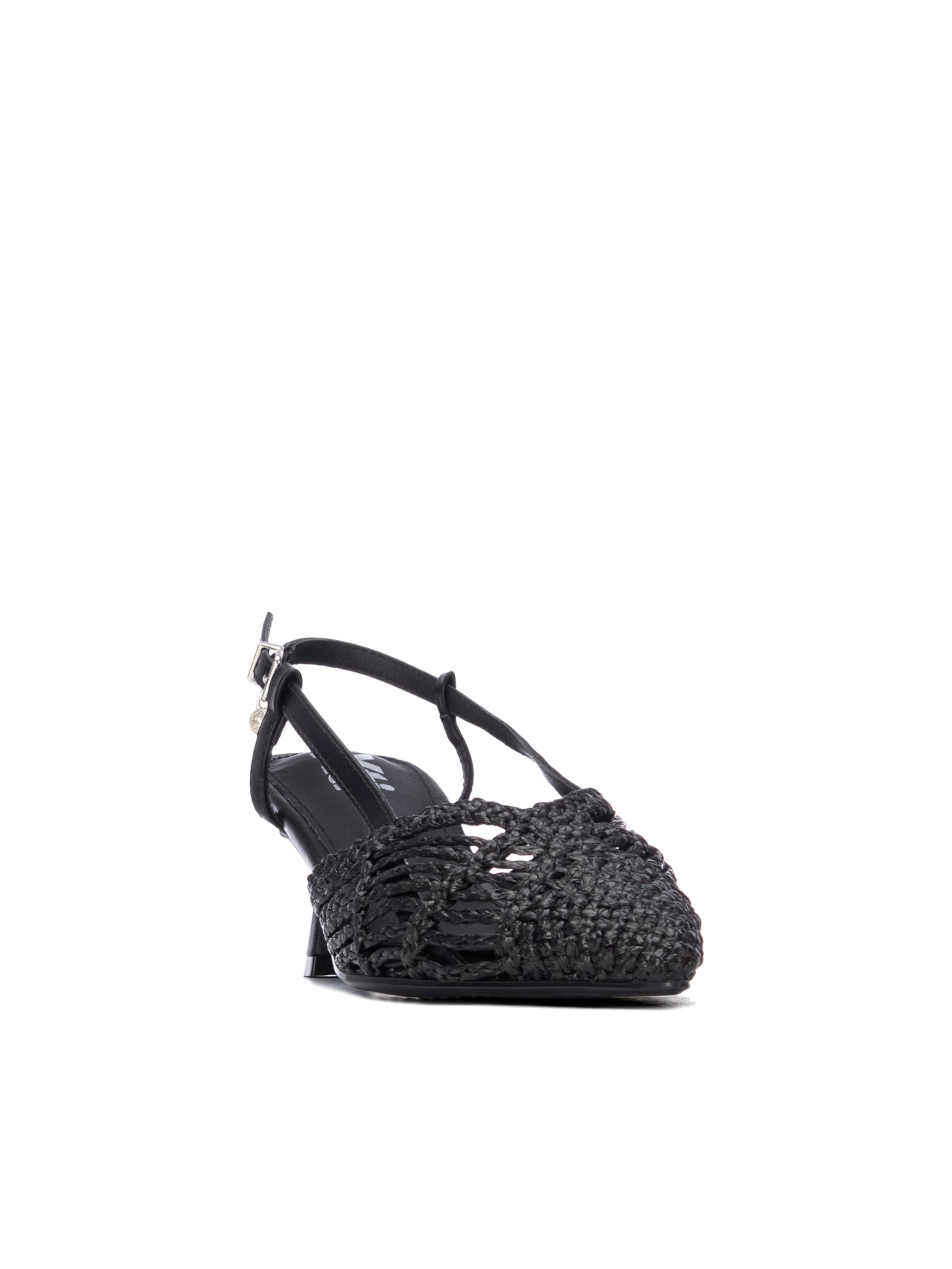Xti Pumps in Black