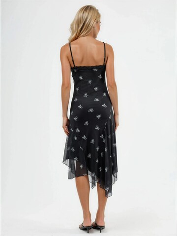 Hiccup Kleid in Schwarz