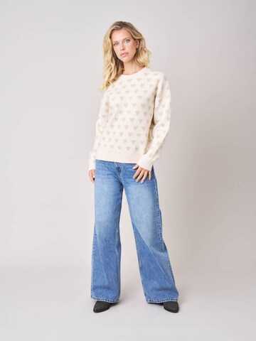 Deeluxe Sweater in Beige