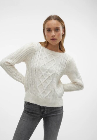 Pull-over 'Mara' VERO MODA en blanc