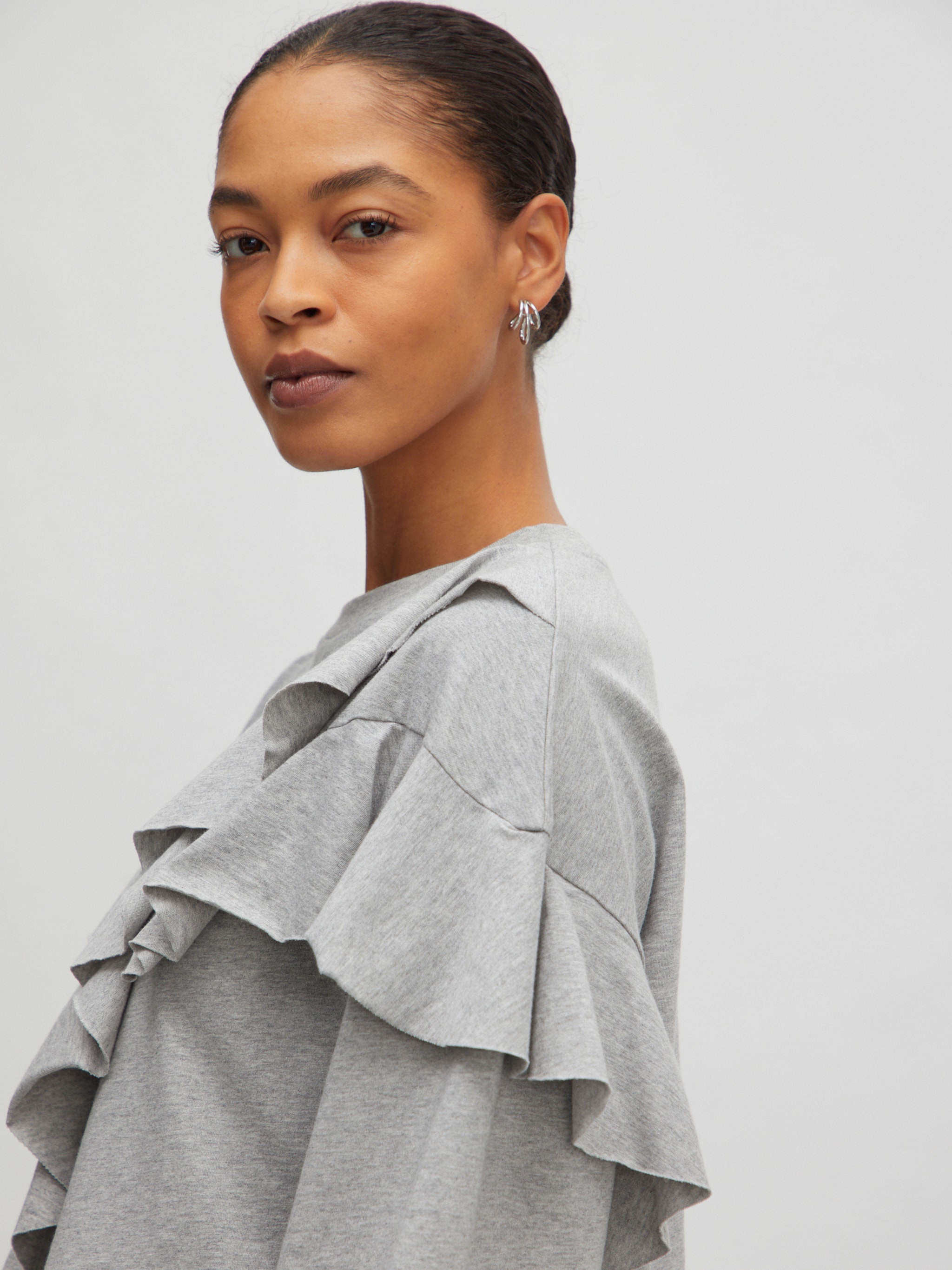 EDITED Prodotti Maglietta 'Oda' grigio