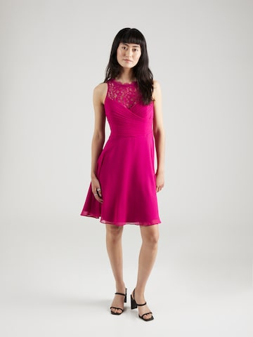 Robe de cocktail Vera Mont en rose : devant