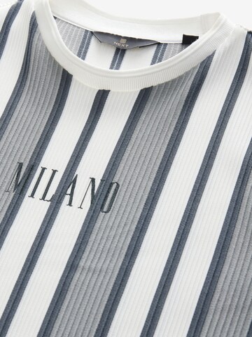 Next Shirt in Grey