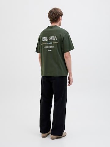 T-Shirt 'JJEUrban Edge Studio' JACK & JONES en vert : devant