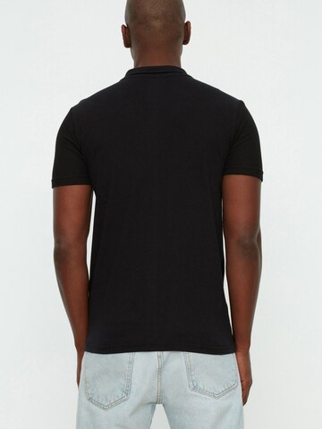 Trendyol T-Shirt in Schwarz