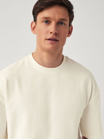 Next - Camiseta en blanco