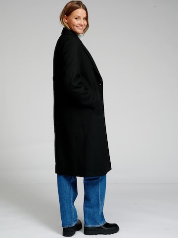 TeeShoppen Mantel in Schwarz