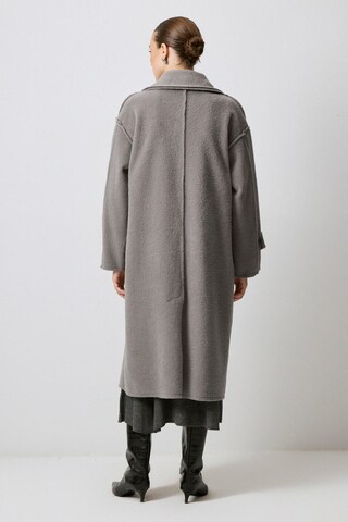Touche Prive Winter coat in Grey