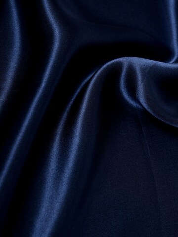 MayTree Scarf 'Seidentuch einfarbig' in Blue