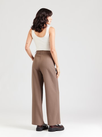 Wide leg Pantaloni con pieghe 'Edda' di ABOUT YOU in marrone