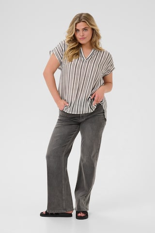 KAFFE CURVE - Blusa 'Alia' en negro