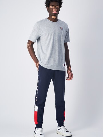 Champion Authentic Athletic Apparel T-Shirt in Grau