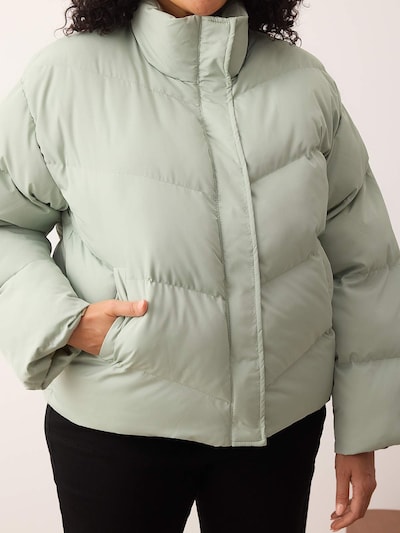 Trendyol Curve Veste d’hiver en menthe, Vue avec produit