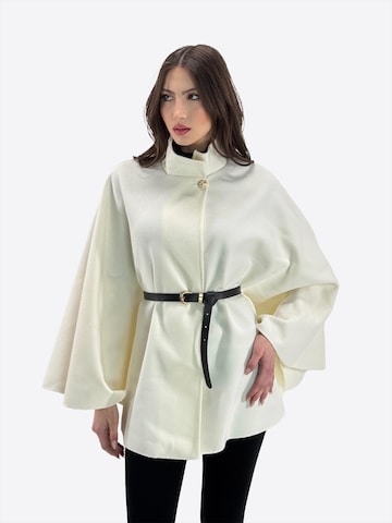 Elara Bolero in Weiß: Vorderseite