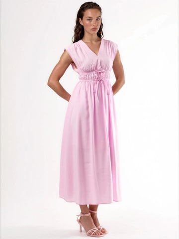 Robe Busem en rose : devant
