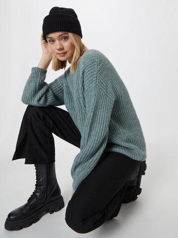 ESPRIT Sweater in Green